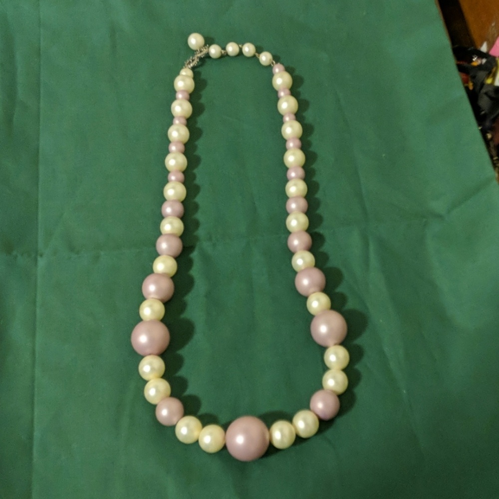 Jewelry - Picture 3 of 8